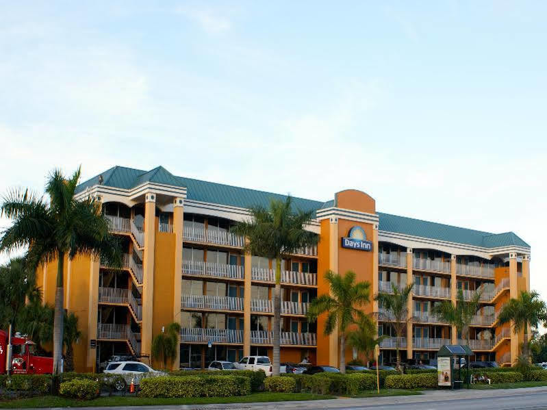 Days Inn By Wyndham Fort Lauderdale-Oakland Park Airport N Luaran gambar